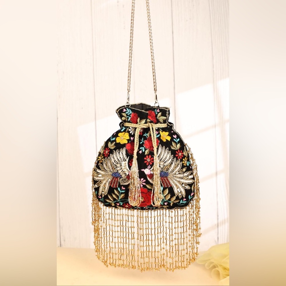 NEW Never Used Ramla Mumbai Black Velvet Multi-Colored Embroidered Beaded Bag - Picture 1 of 9